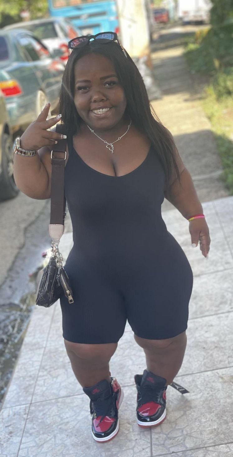 Short women #WIQ5DA4J