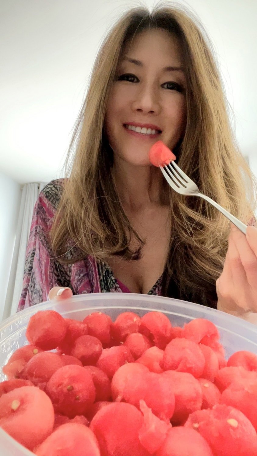 Cougar Asian pt. 2 // Sultry Asian MILF entices w/ her yummy body #q7dIeOTU