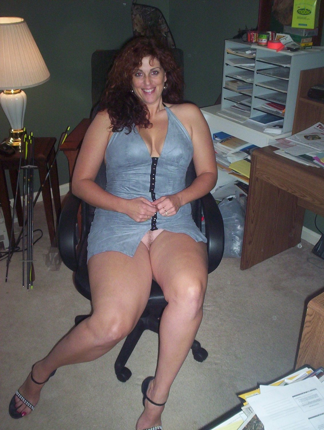 Busty Mature with great tits spreads on her bed #AxMiS1XY