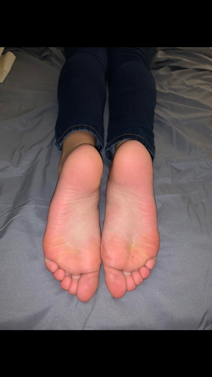 Feet+Ass #1ufU7HOR