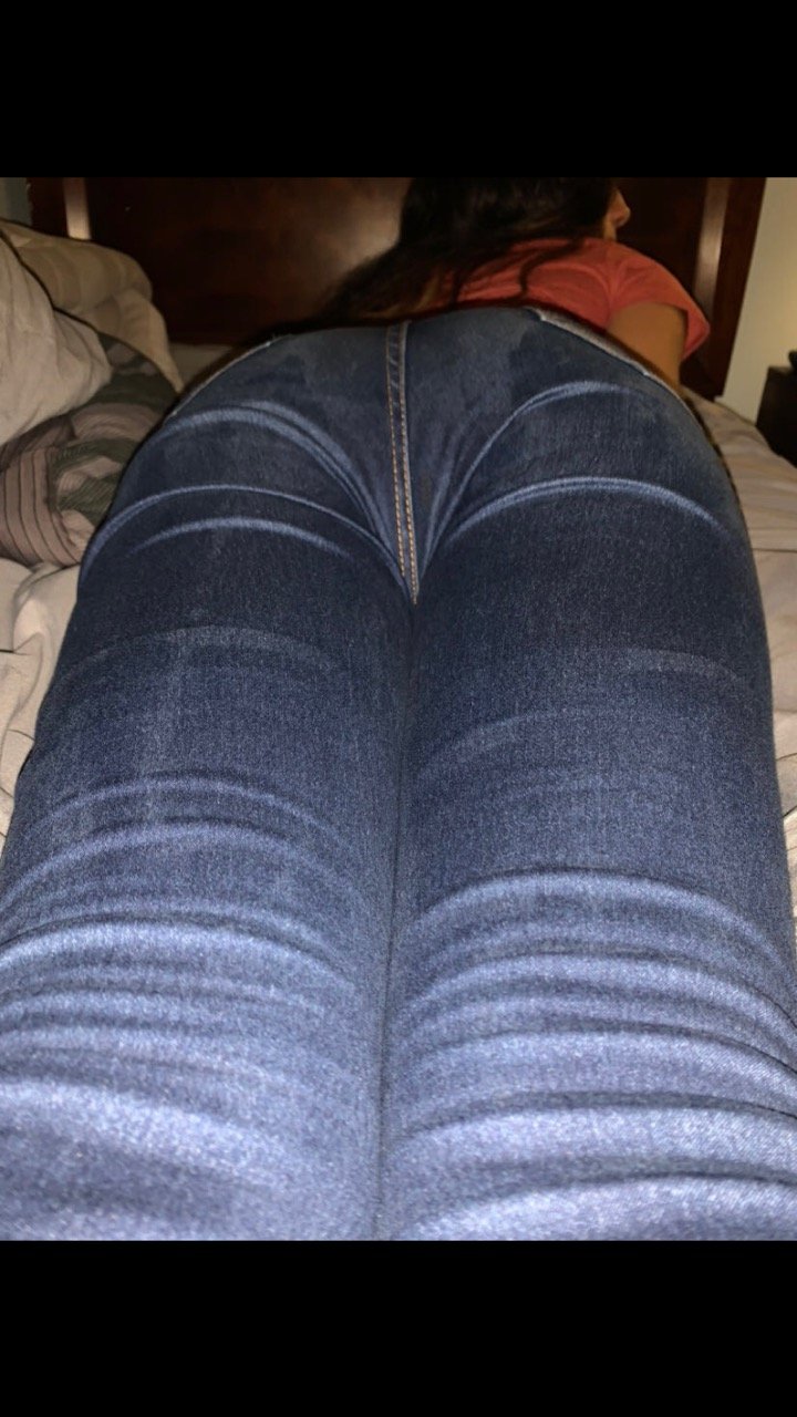 Feet+Ass #85uZFGzb
