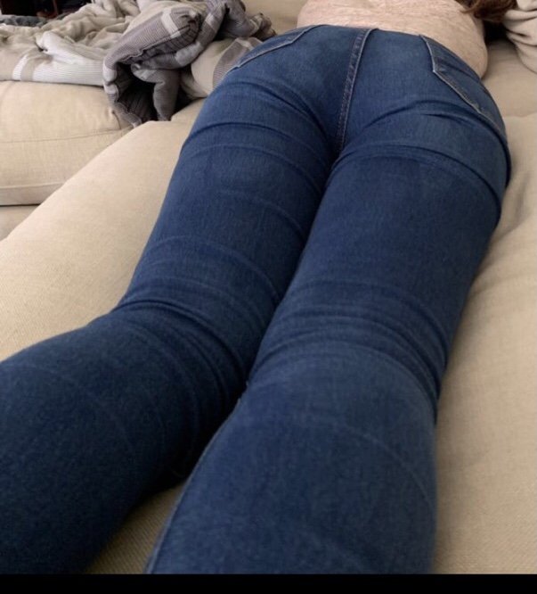 Feet+Ass #nOiyLzOZ