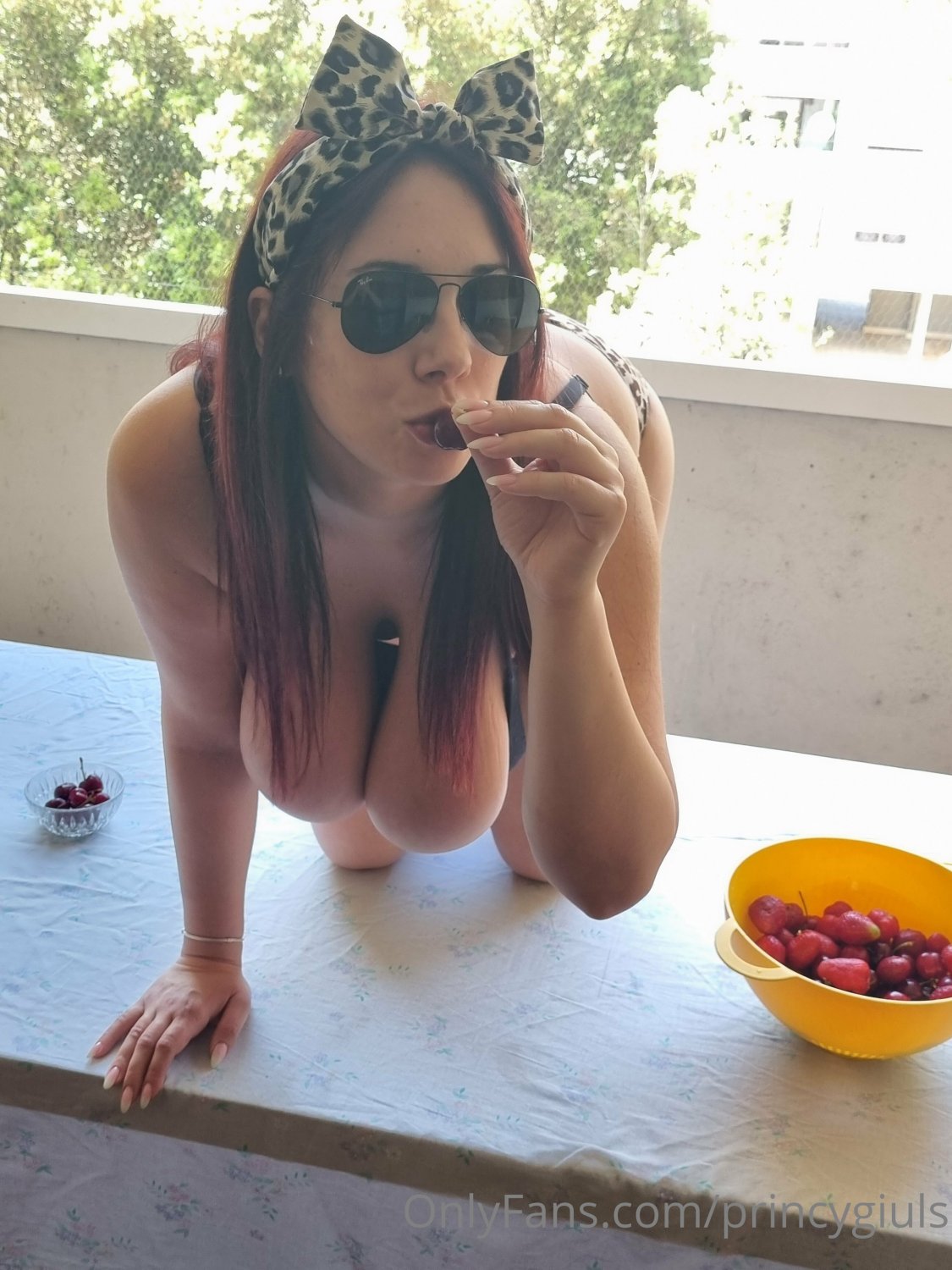 Mega huge tits on this beautiful girl - Ԁɹᴉuɔʎפᴉnls #yRBnVQ7T