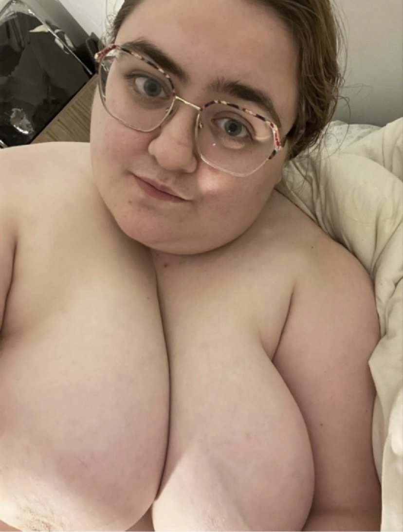 Canadian send me pictures of his wife with massive tits exposed enjoy her piggy body #ZbW9g0iA